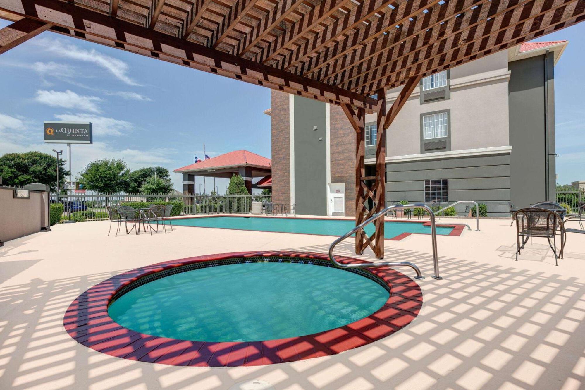 La Quinta By Wyndham Уэтерфорд Экстерьер фото
